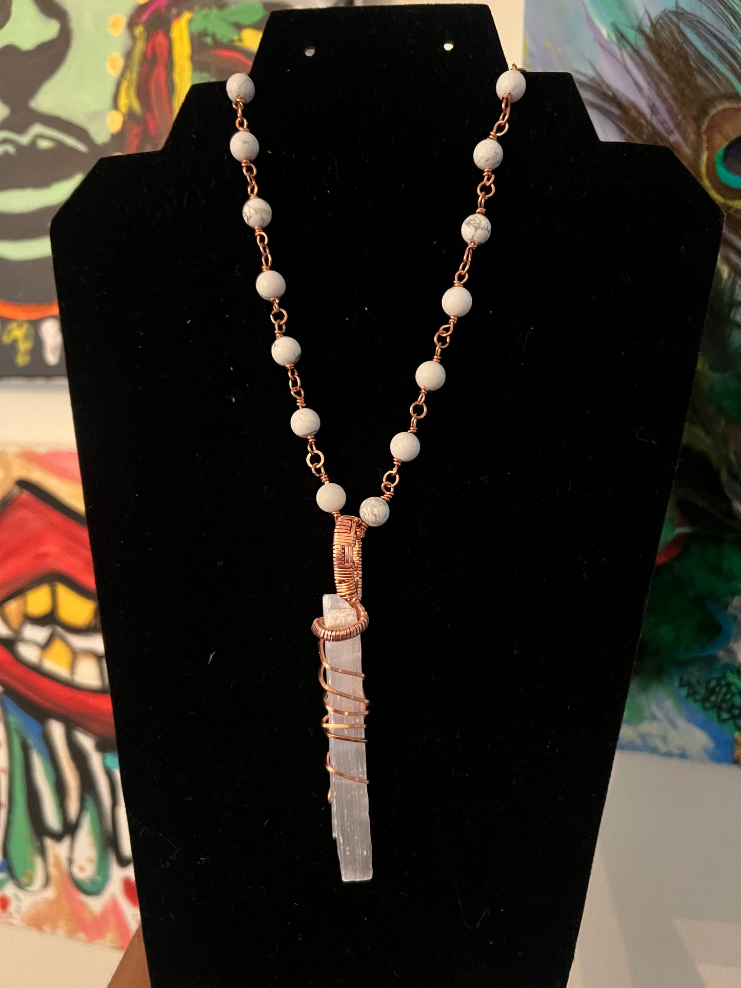 Howlite beaded necklace with Selenite Pendant